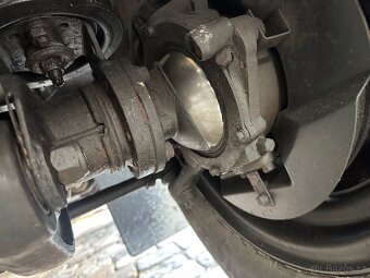 Land Rover Defender 3.5 V8 - 17
