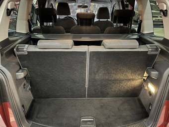 Volkswagen Touran 1.6TDI 77kW 7-Míst 2010 NAVI , KRÁSNÉ - 17