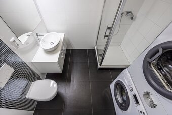 Prodej bytu 69,3 m2/předzahrádka 39 m2, v ulici U Hostína, Ú - 17