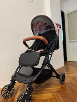 MoMi Kočárek ESTELLE 2021 růžový - 17