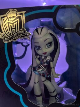 Monster high vinylové figurky - 17