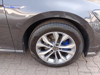 VW Passat B8 GTE 1.4TSI 160kW DSG Full LED ACC ERGO kamera - 17