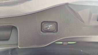 Ford Mondeo (MK5 po Faceliftu) 2.0 TDCI, ST-Line, 140kw - 17