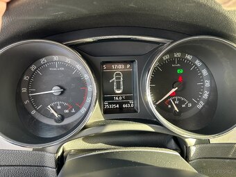 Prodám Škoda Superb 2 2.0 TDI - rv.2010 - 17