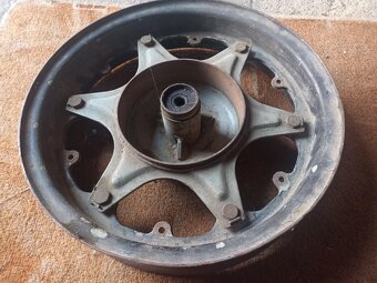 Díly skutr Čz - i Rikša ČZ - - 17