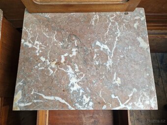 Ložnice po prababičce - 17