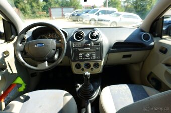 FORD FIESTA 1,6 TDCI 66KW FUN X 2007 - 17