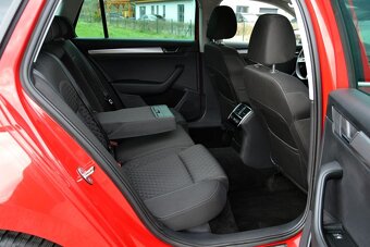 Škoda Superb 2.0 TDI 110kW Style Pro Navi kombi TOP STAV - 17