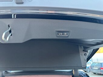 Predám BMW XM-TOP - 17