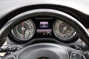 Mercedes-Benz GLA 200 d - 17