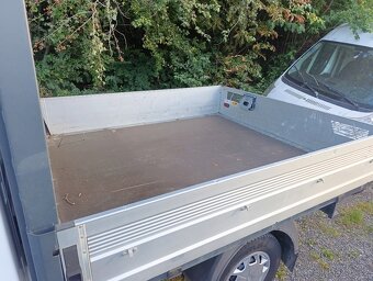 Ford Transit valník 7mist - 17