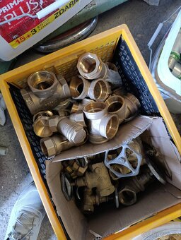 Instalatérský materiál - 17