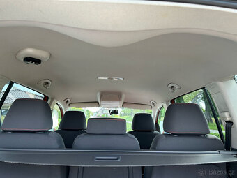 VW Touran Cross 1.9 tdi, 77 KW, rok 2008 - 17