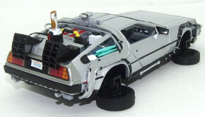 Sada 4x 1:24 DMC DeLorean ze serie Zpátky do Budoucnosti - 17