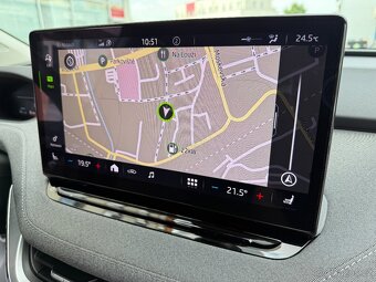 Škoda Enyaq iV Electric 132kW Virtual Ambient ACC Matrix Qi - 17