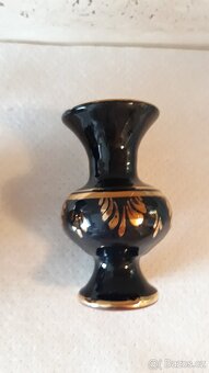 Vázy a vázičky ze skla, porcelánu a keramiky - 17