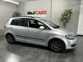 Volkswagen Golf Plus 1,6 TDI PARK.ČIDLA VÝHŘEV - 17