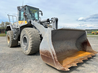 Čelní nakladač KOMATSU WA-380, R.V. 2012 - 17