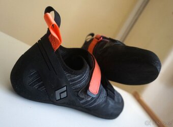 Nové dámské lezečky Black Diamond Momentum vel.41,5 - 17