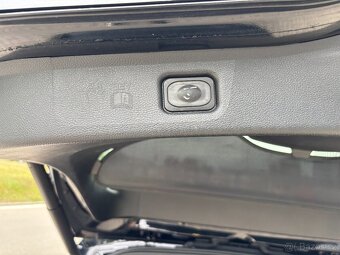 Ford S-MAX 2.0TDCi 110kW 7Míst Titanium DPH - 17