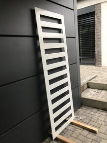 Designovy elektricky koupelnovy radiator s LCD - 17