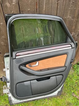 ND z Audi A8 D3 - 17