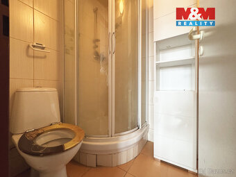 Prodej bytu 4+1, 104 m², Karlovy Vary, ul. Varšavská - 17
