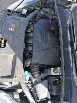 Ford S-Max 2.0 Benzín 107kW Manual - 17