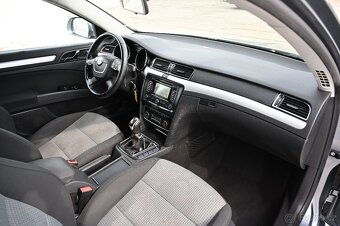 Škoda Superb 2.0TDI 103KW Ambition 5/2012 - 17