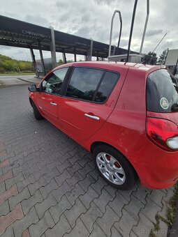 Renault Clio 1.2 benzin .62 756 km. 2011 rok - 17