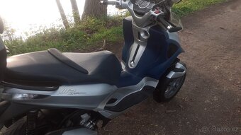 Piaggio MP3 Yourban 300 - 17