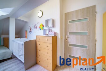Prodej podkrovního bytu v Nejdku - 17