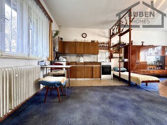 Rodinný dům 4+kk  s garáží, skleníkem a zahradou 642 m2 - Př - 17