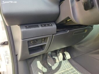 Prodám Peugeot 5008 ,rok 2011 - 17