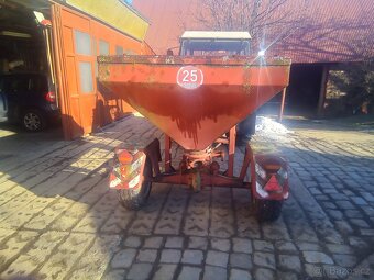 Rozmetadlo průmyslových hnojiv RM 1-072 - 17
