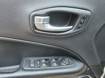 JEEP COMPASS 2.0JTDm LIMITED MAX.VÝBAVA - 17