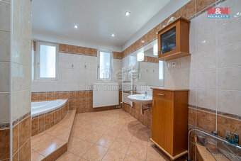 Prodej rodinného domu, 294 m², Přerov, ul. Nerudova - 17
