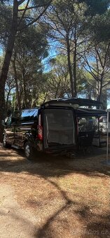 Obytný automobil Ford Tourneo Custom - 17
