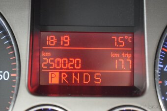 Volkswagen Passat 2,0 TDi,DSG,Xenony,PARROT,šíbr - 17