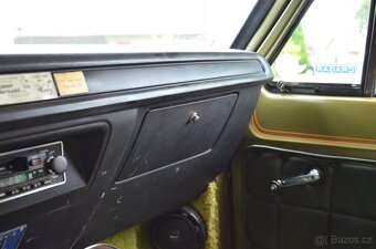 Dodge Tradesman 200 (1974) - 17