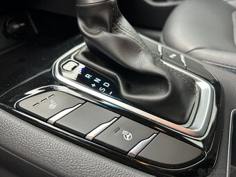 Hyundai Ioniq, 1.6i Hybrid model 2019 DPH - 17