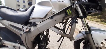 Yamaha TDM 900 - 17