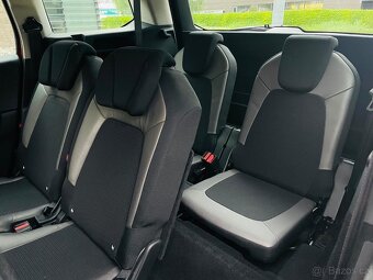 Citroën Grand C4 Picasso 2.0HDi MANUÁL 7MÍST KAMERA SERVISKA - 17
