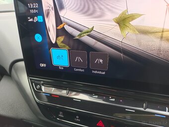 VW ID.4 Pure electric 109kW 54tkm Tažné - záruka Autodraft - 17