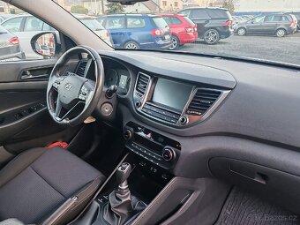 Hyundai Tucson 1.7 CRDi 1. májitel - 17