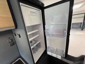 ADRIA TWIN EDICE 60Y, 180 PS, Automat 8st., obytná vestavba - 17