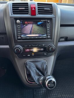 Honda CR-V 4x4 2.0 VVT-i 110kw rok 2012 - 17