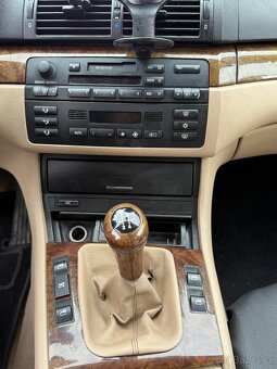 BMW 320 i - 17