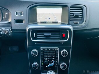 Volvo V60 2.0D 5VÁLEC AUTOMAT LED FACE SENZORY SERVISKA - 17
