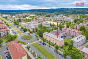 Pronájem bytu 2+1, 54 m², Ostrov, ul. Hlavní třída - 17